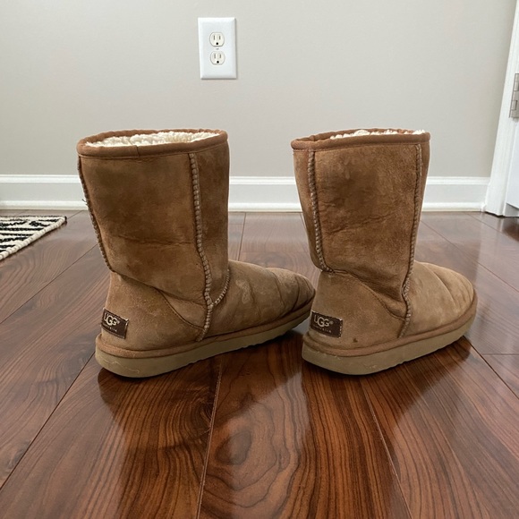 UGG Classic Short II Boot Chestnut - Picture 3 of 8